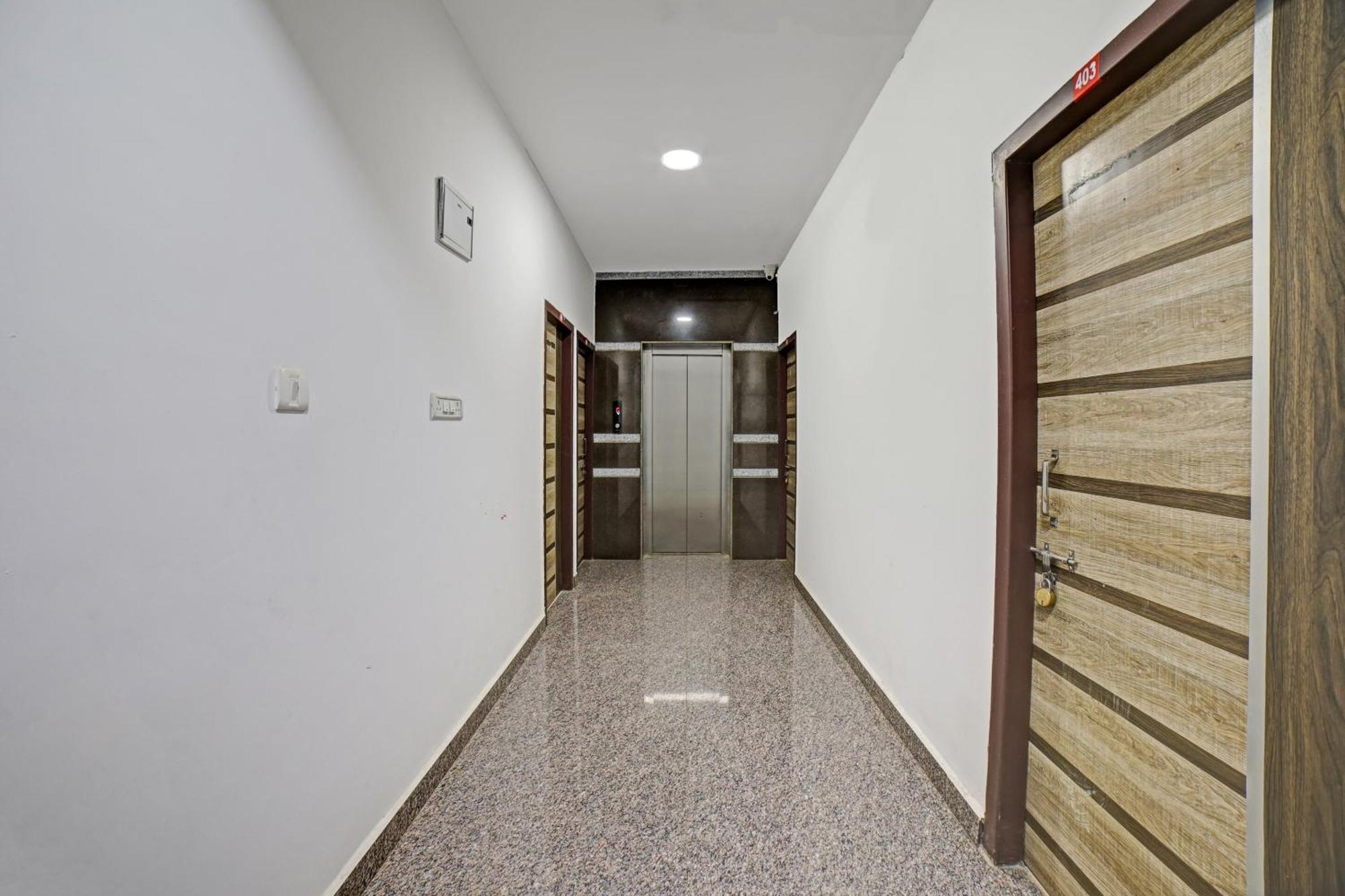 Spot On 81164 San International Hotel Bangalore Exterior foto